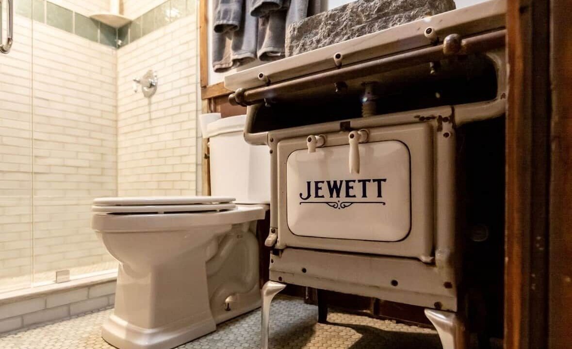 Photo of Bathroom in Newell