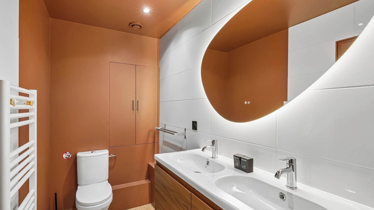 Photo of Bathroom in Arts-et-Metiers