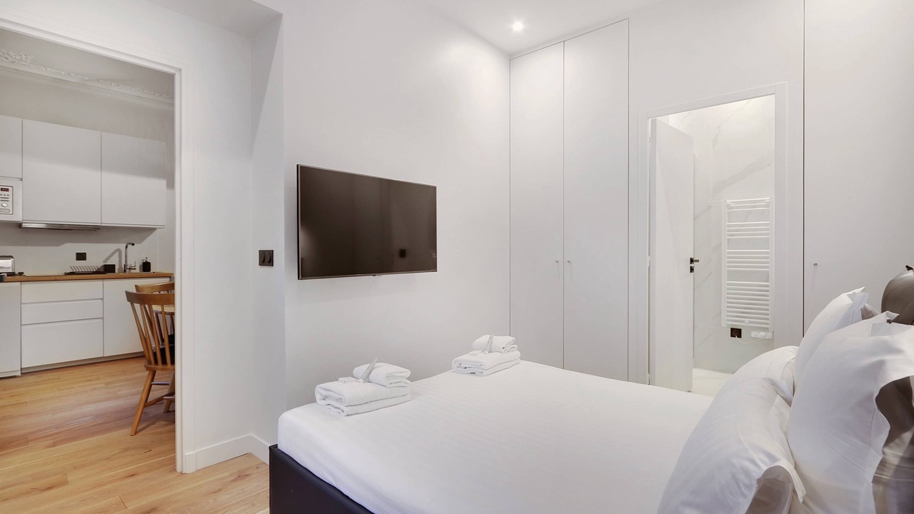 Photo of Others in Neuilly-sur-Seine