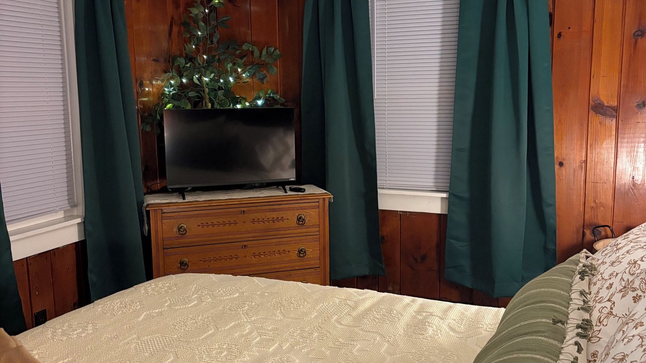 Photo of Bedroom in Jay