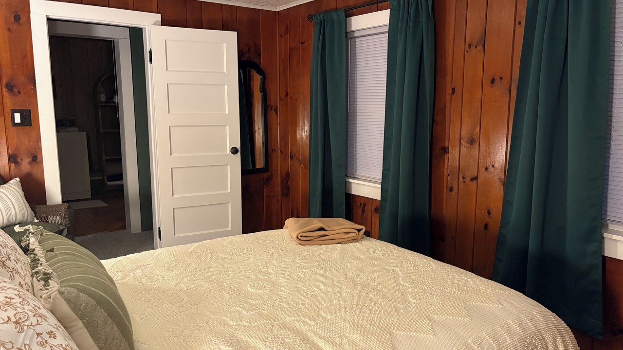 Photo of Bedroom in Jay