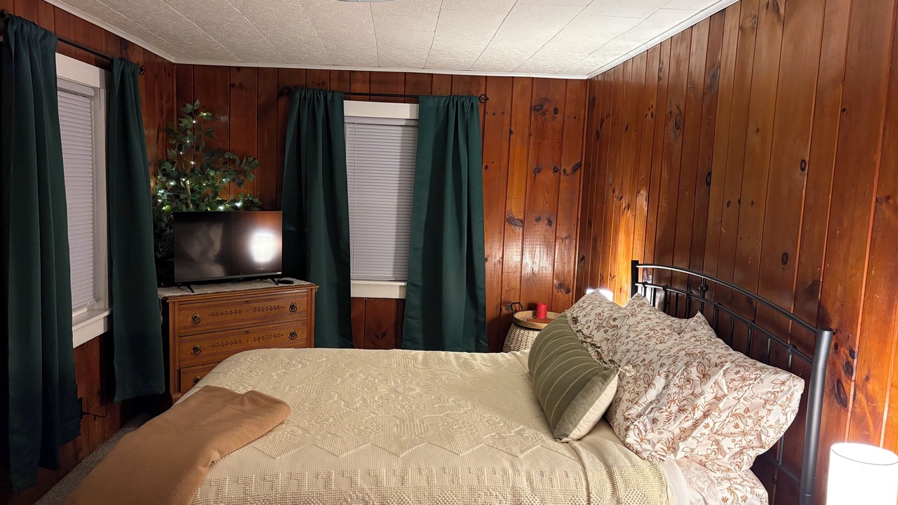 Photo of Bedroom in Jay