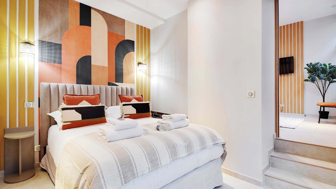 Photo of Bedroom in Clignancourt