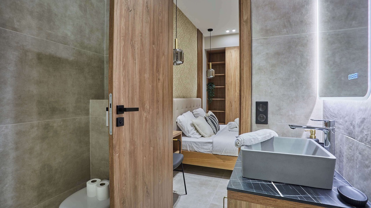 Photo of Bathroom in 18th Arrondissement