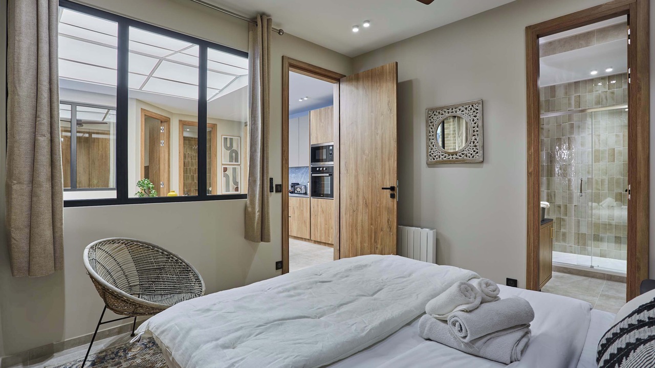 Photo of Bedroom in 18th Arrondissement
