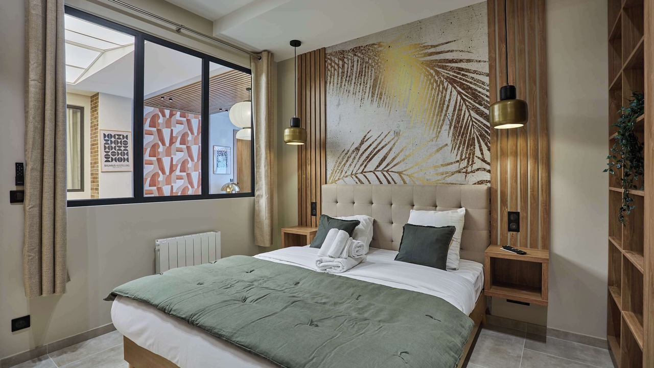 Photo of Bedroom in 18th Arrondissement