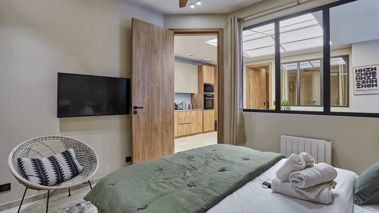 Photo of Bedroom in 18th Arrondissement