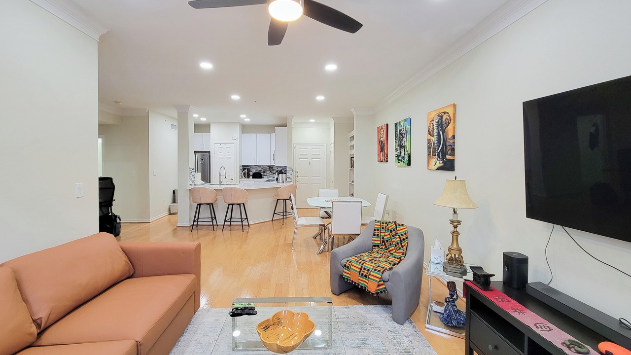Photo of Livingroom in Uptown