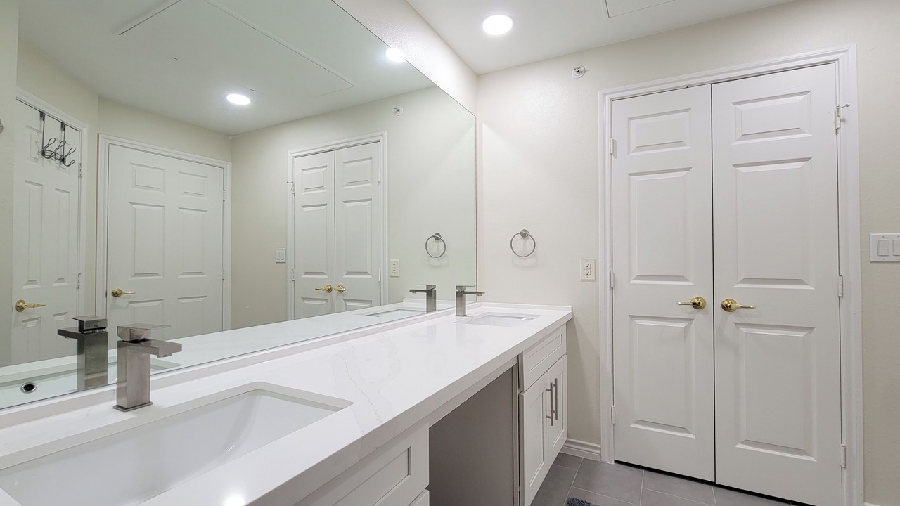 Photo of Bathroom in Uptown