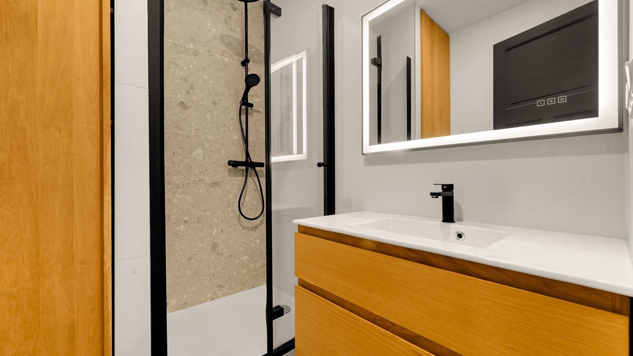 Photo of Bathroom in Guilhemery