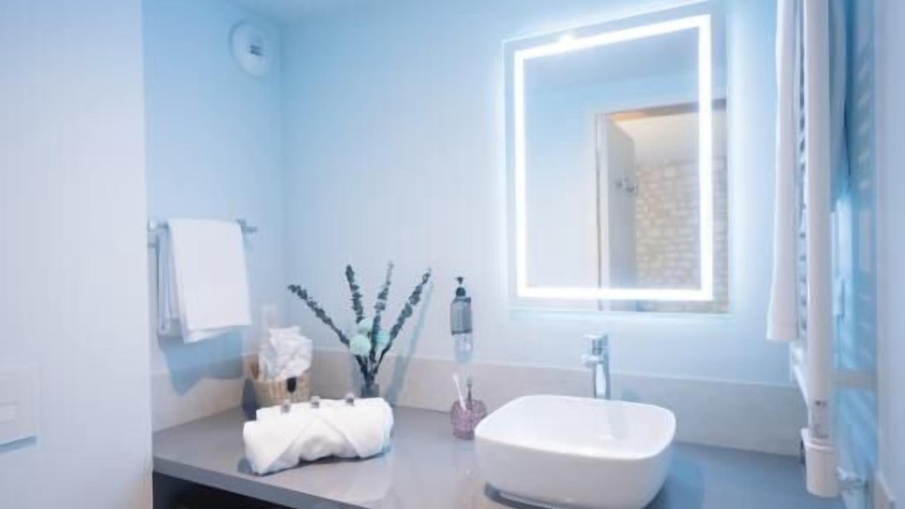 Photo of Bathroom in Lemere