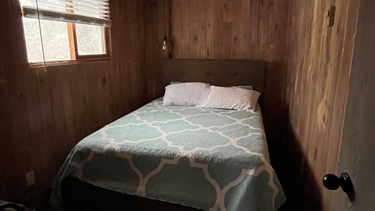 Photo of Bedroom in Traverse Bay