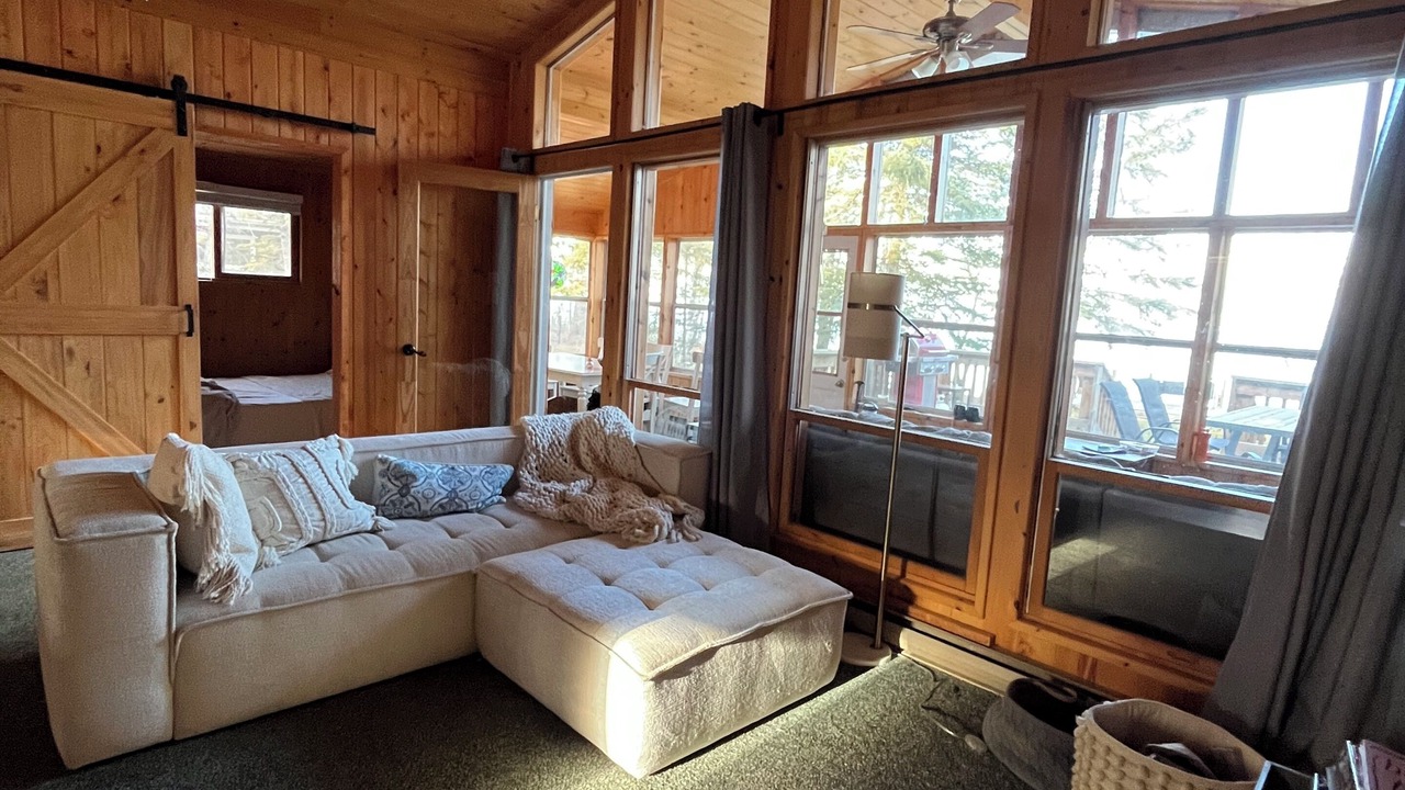 Photo of Livingroom in Traverse Bay