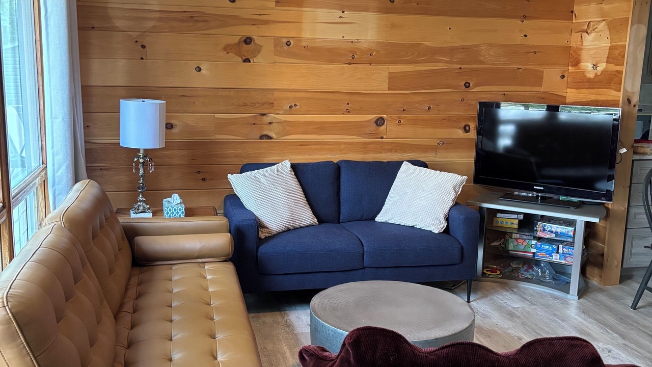 Photo of Livingroom in L'Isle-aux-Allumettes