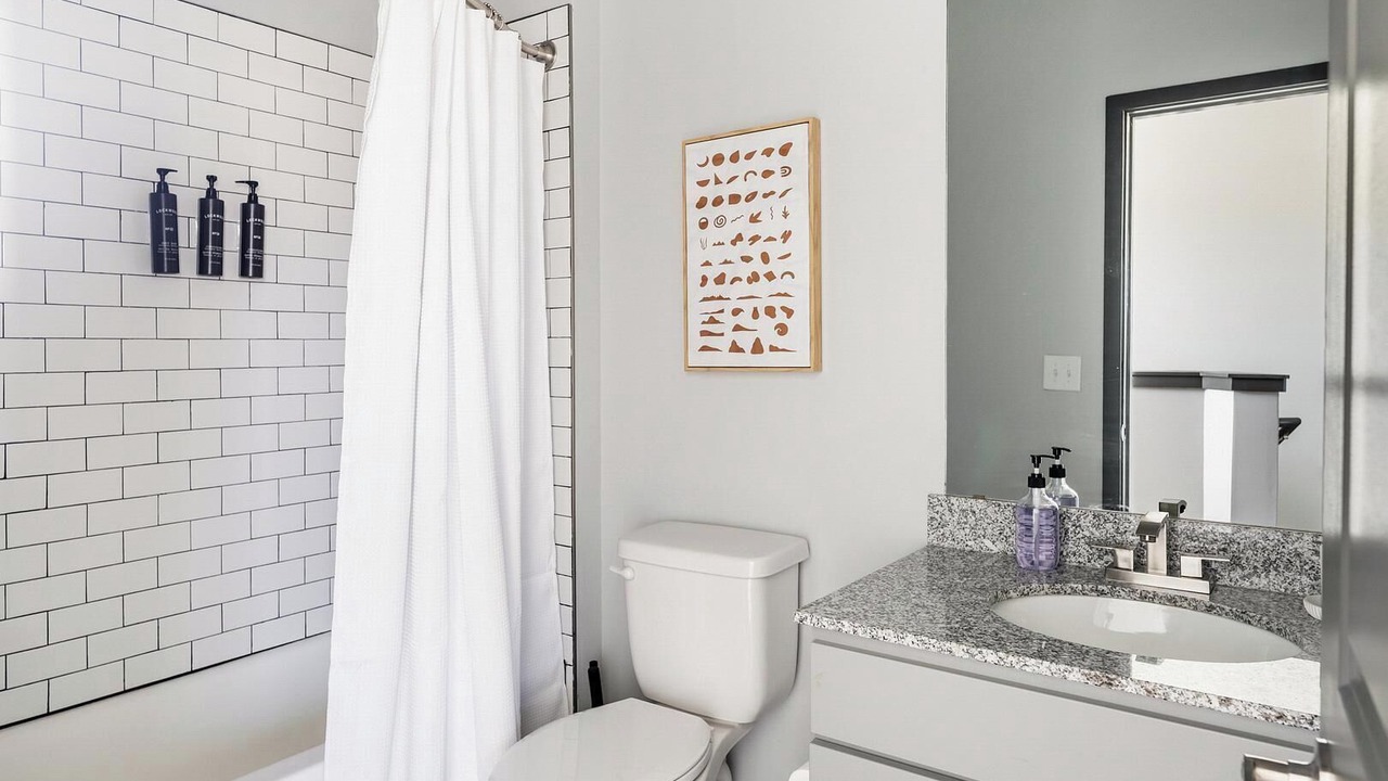 Photo of Bathroom in Northwest Pensacola