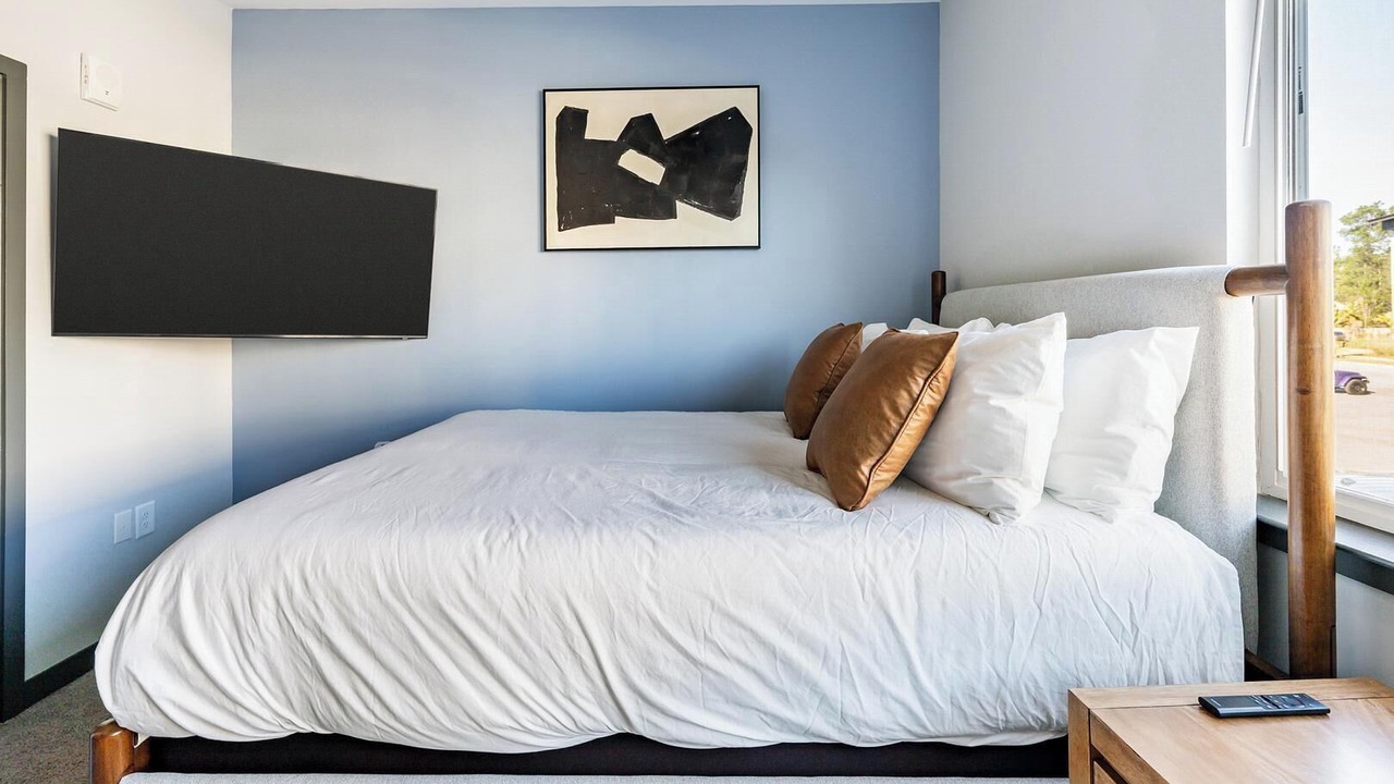 Photo of Bedroom in Northwest Pensacola