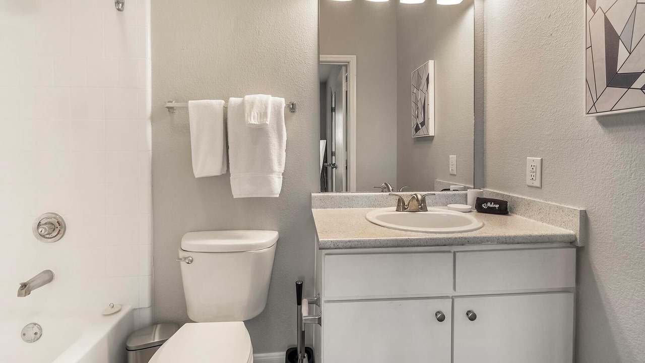 Photo of Bathroom in Medical Center District
