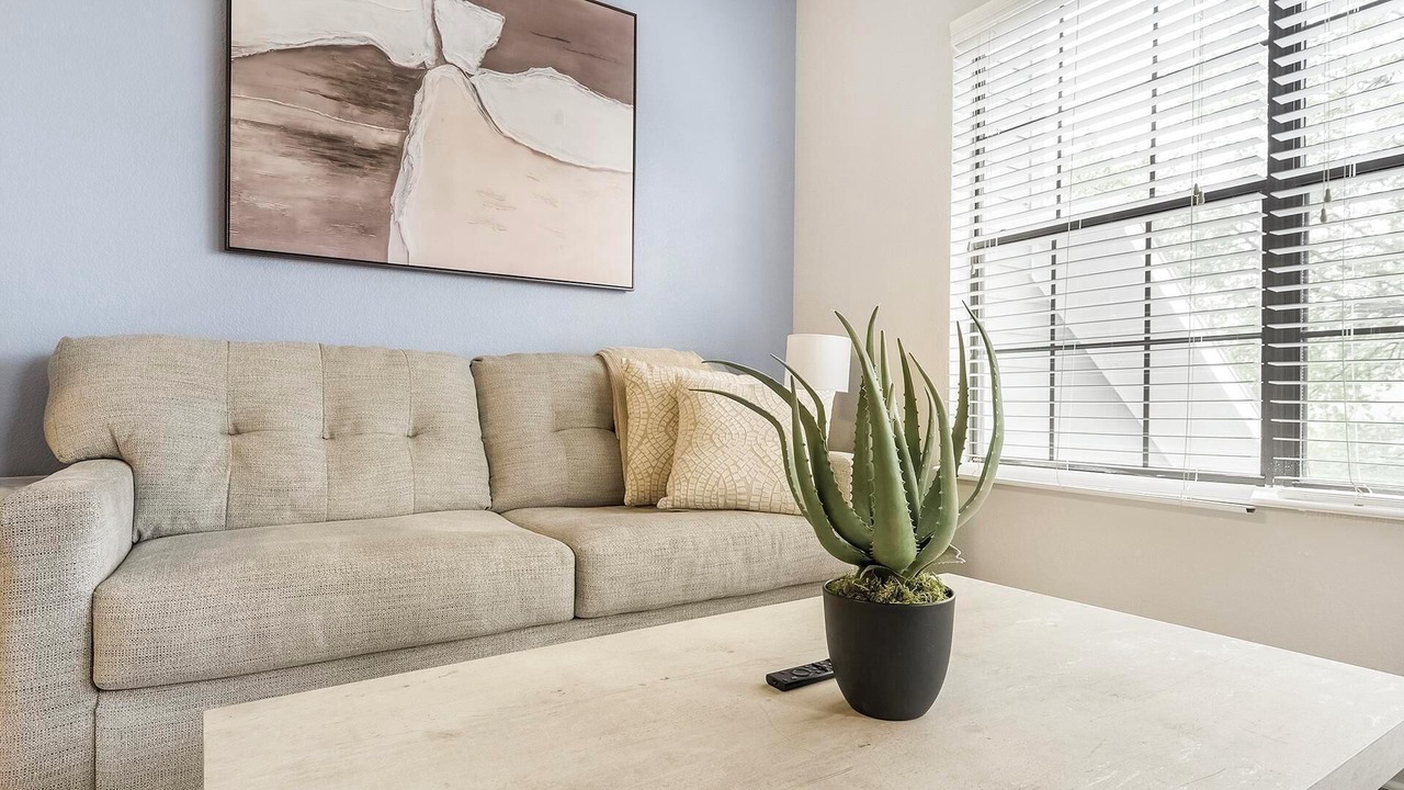 Photo of Livingroom in Medical Center District