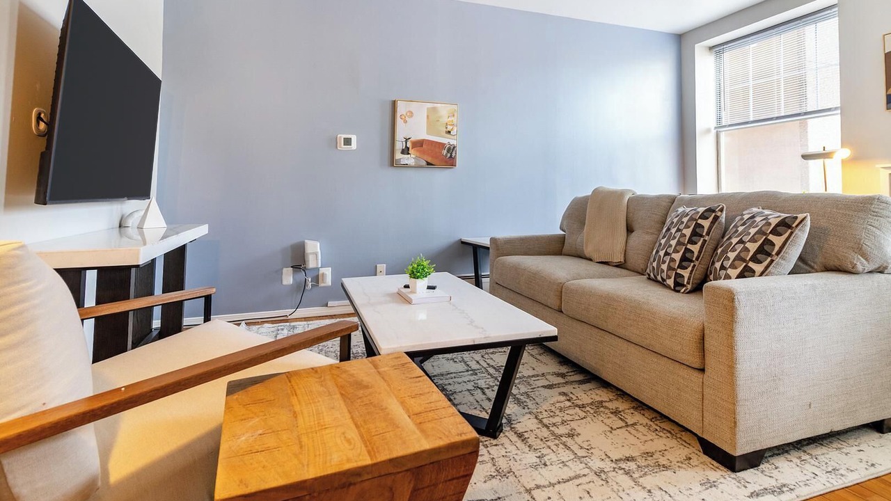 Photo of Livingroom in Downtown