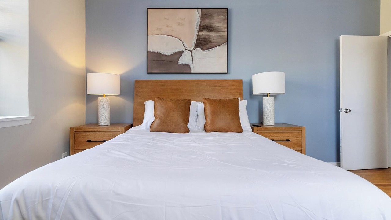 Photo of Bedroom in Downtown