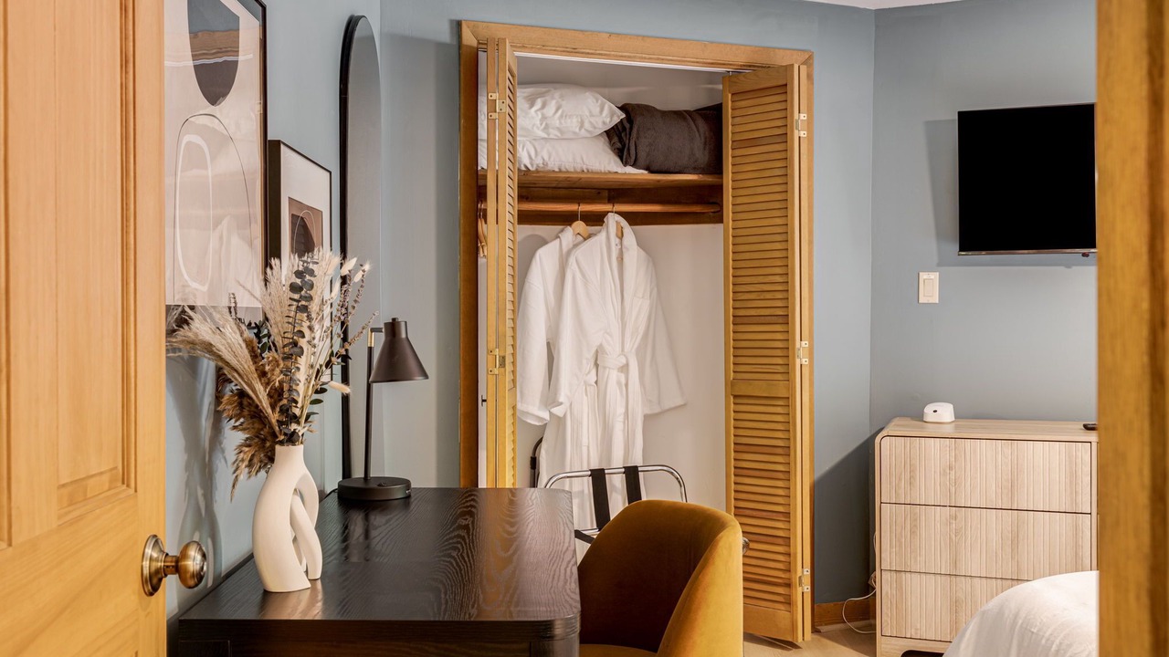 Photo of Bedroom in Charter Hills