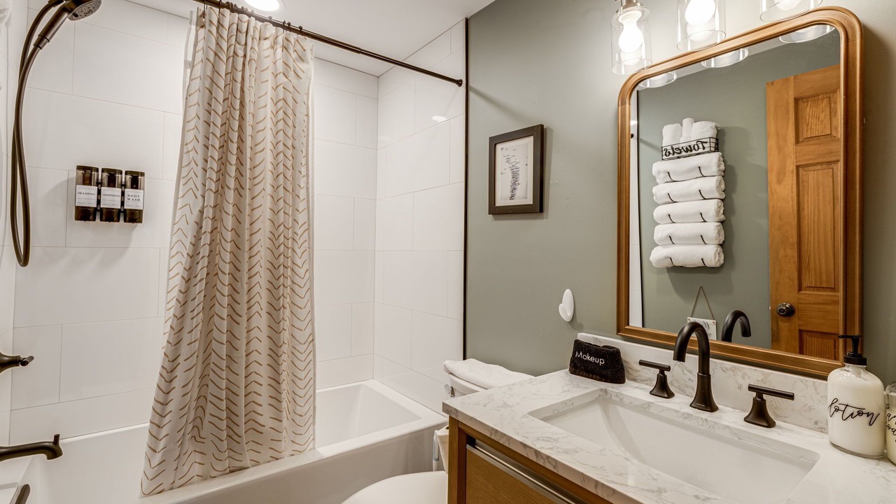 Photo of Bathroom in Charter Hills