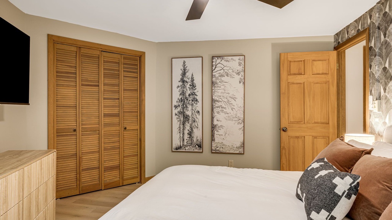 Photo of Bedroom in Charter Hills