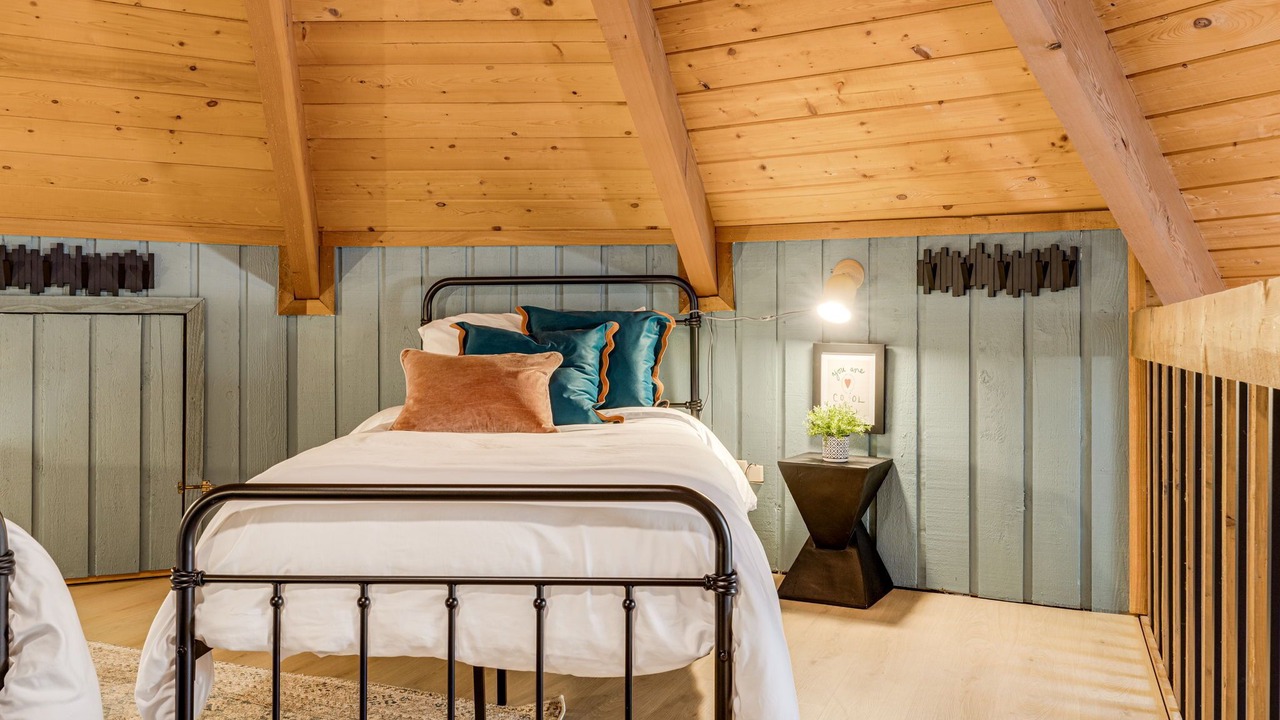 Photo of Bedroom in Charter Hills