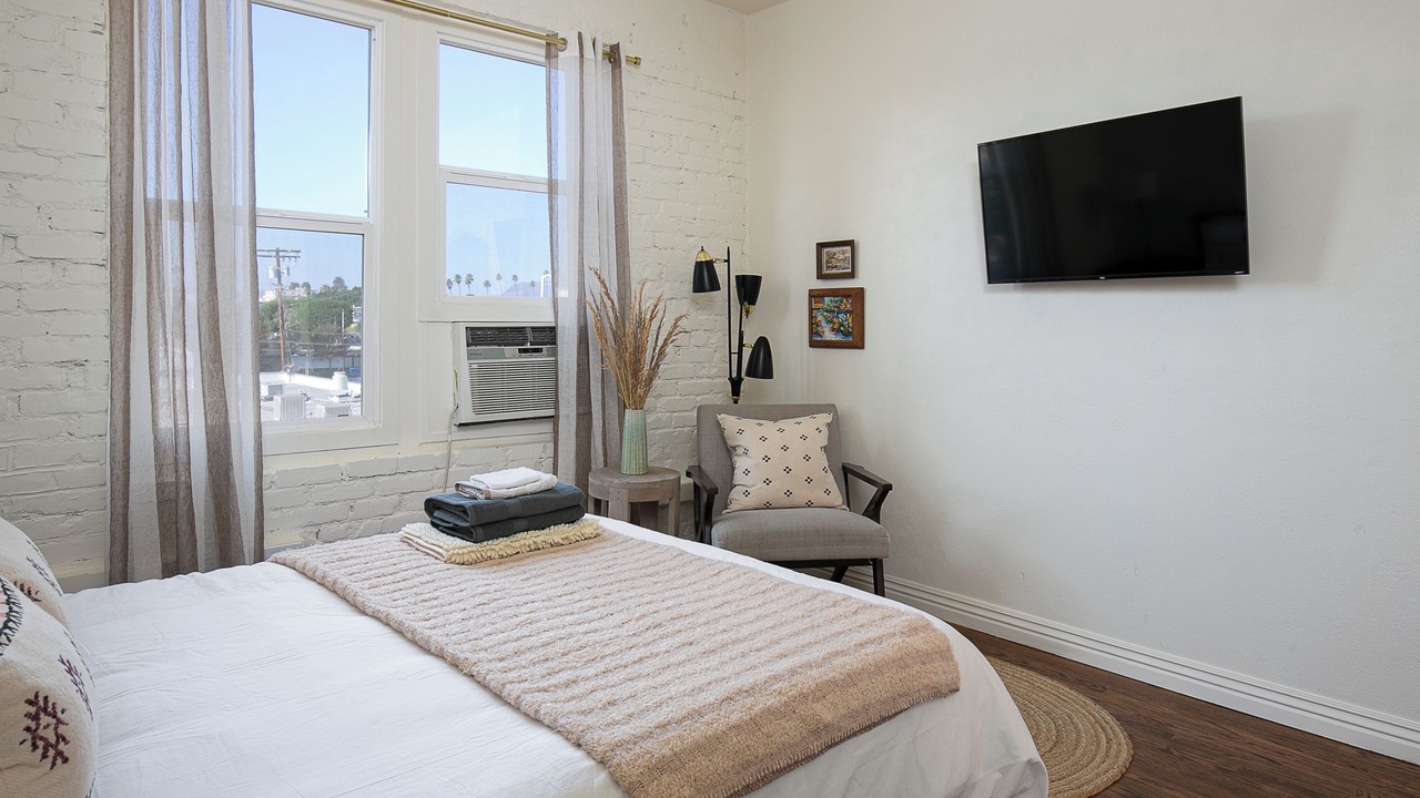 Photo of Bedroom in Westlake