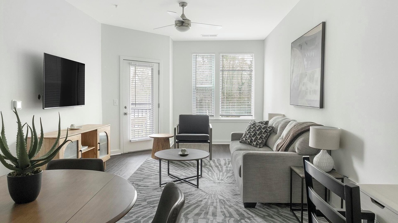 Photo of Livingroom in East Raleigh