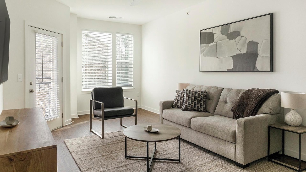 Photo of Livingroom in Southeast Raleigh