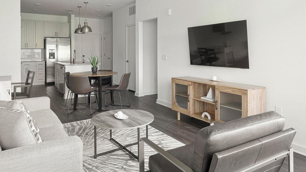 Photo of Livingroom in East Raleigh