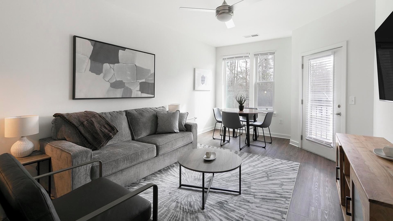 Photo of Livingroom in East Raleigh