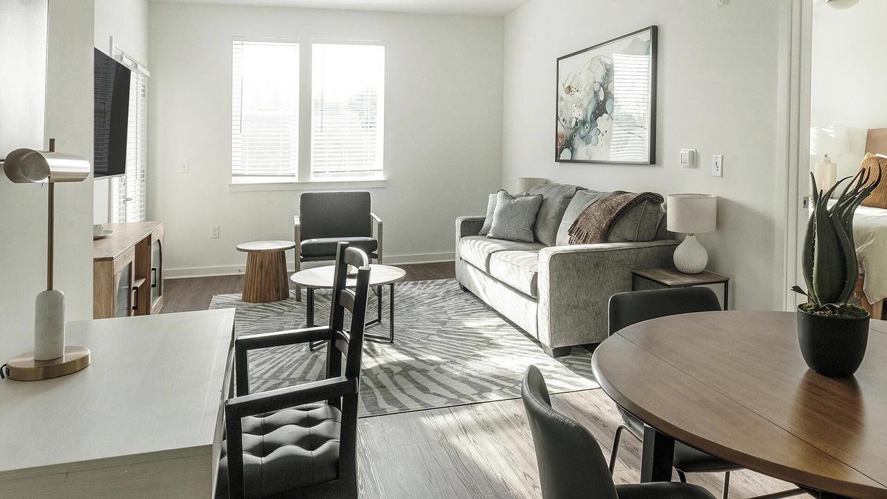Photo of Livingroom in Southeast Raleigh
