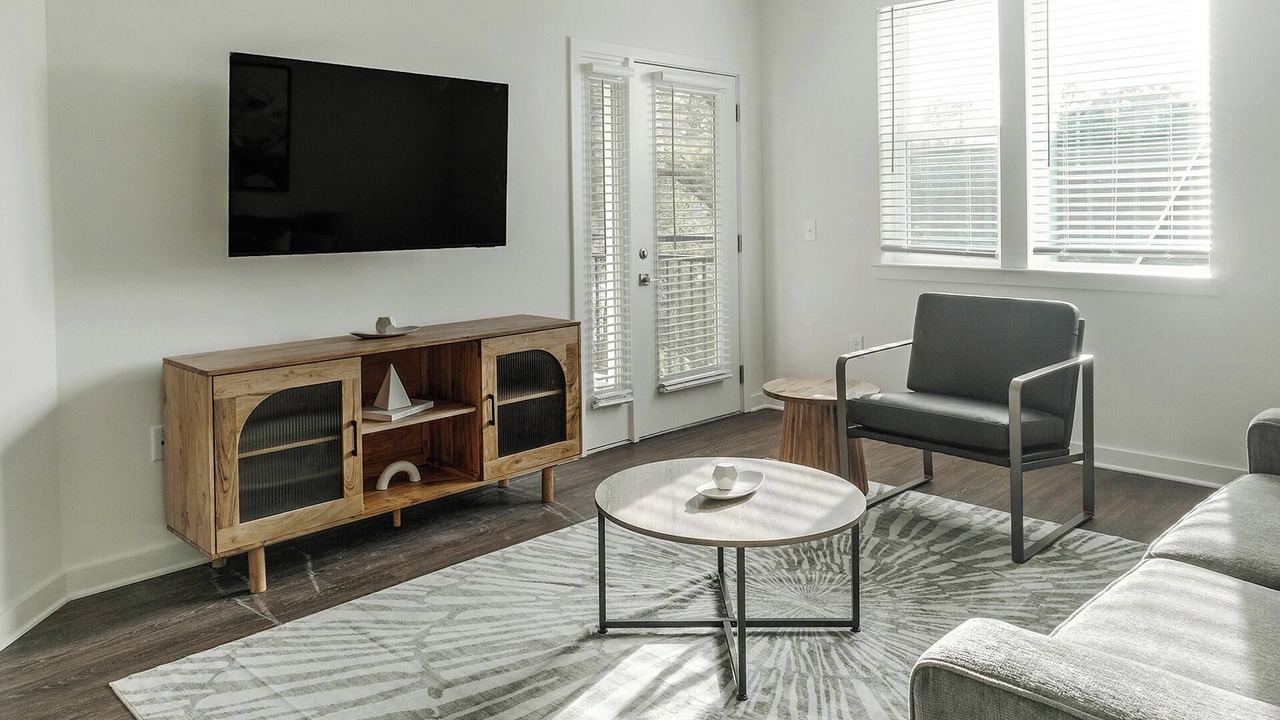 Photo of Livingroom in Southeast Raleigh