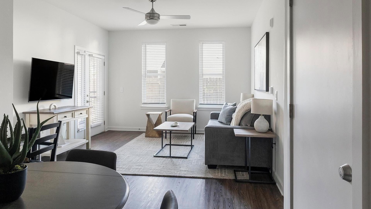Photo of Livingroom in Southeast Raleigh