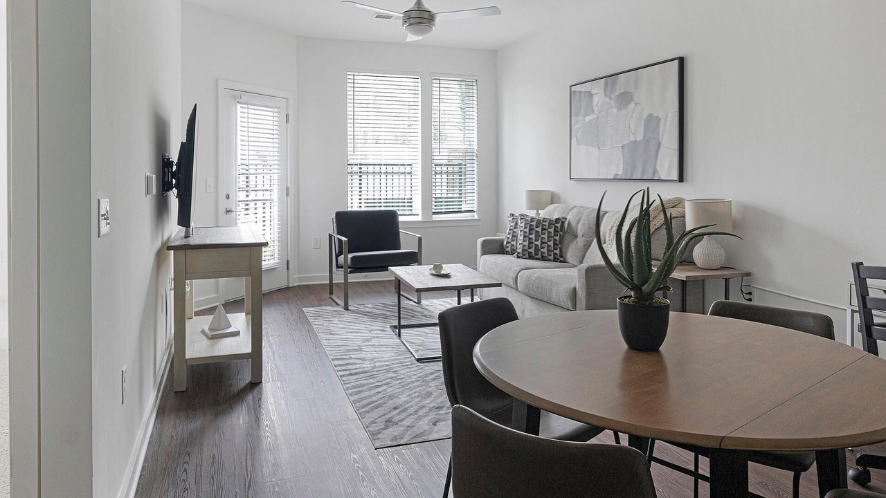 Photo of Livingroom in East Raleigh