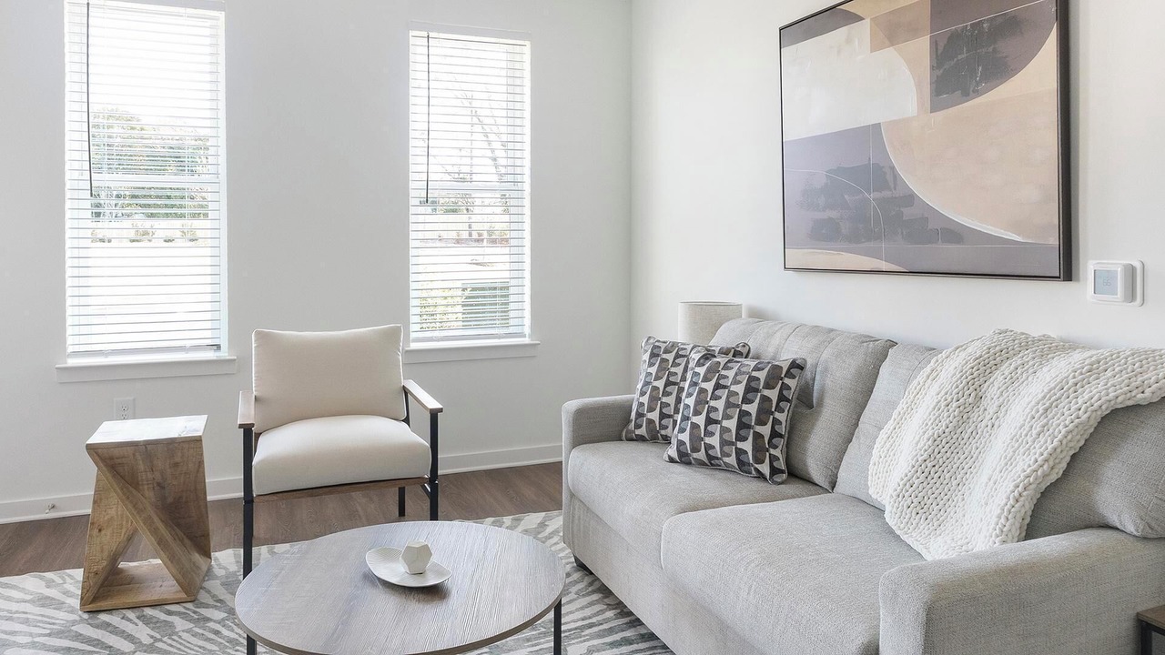 Photo of Livingroom in East Raleigh