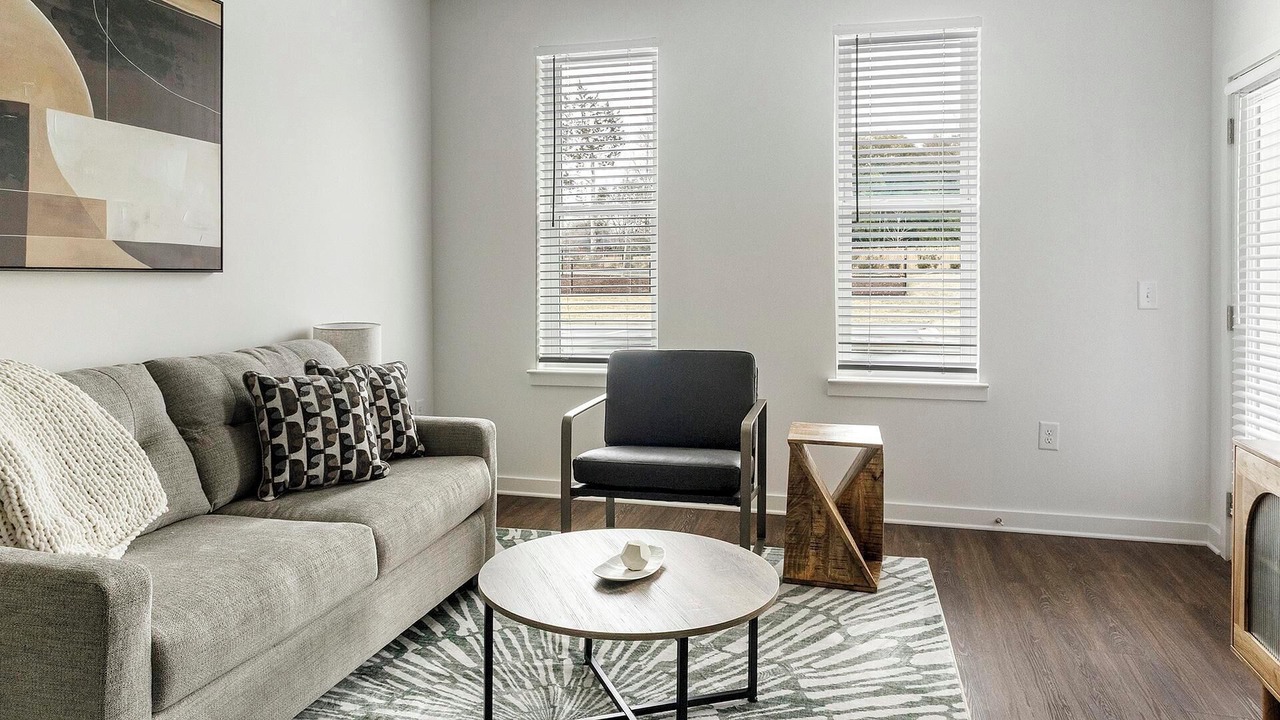 Photo of Livingroom in Southeast Raleigh