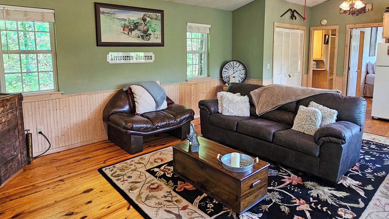 Photo of Livingroom in Eureka Springs