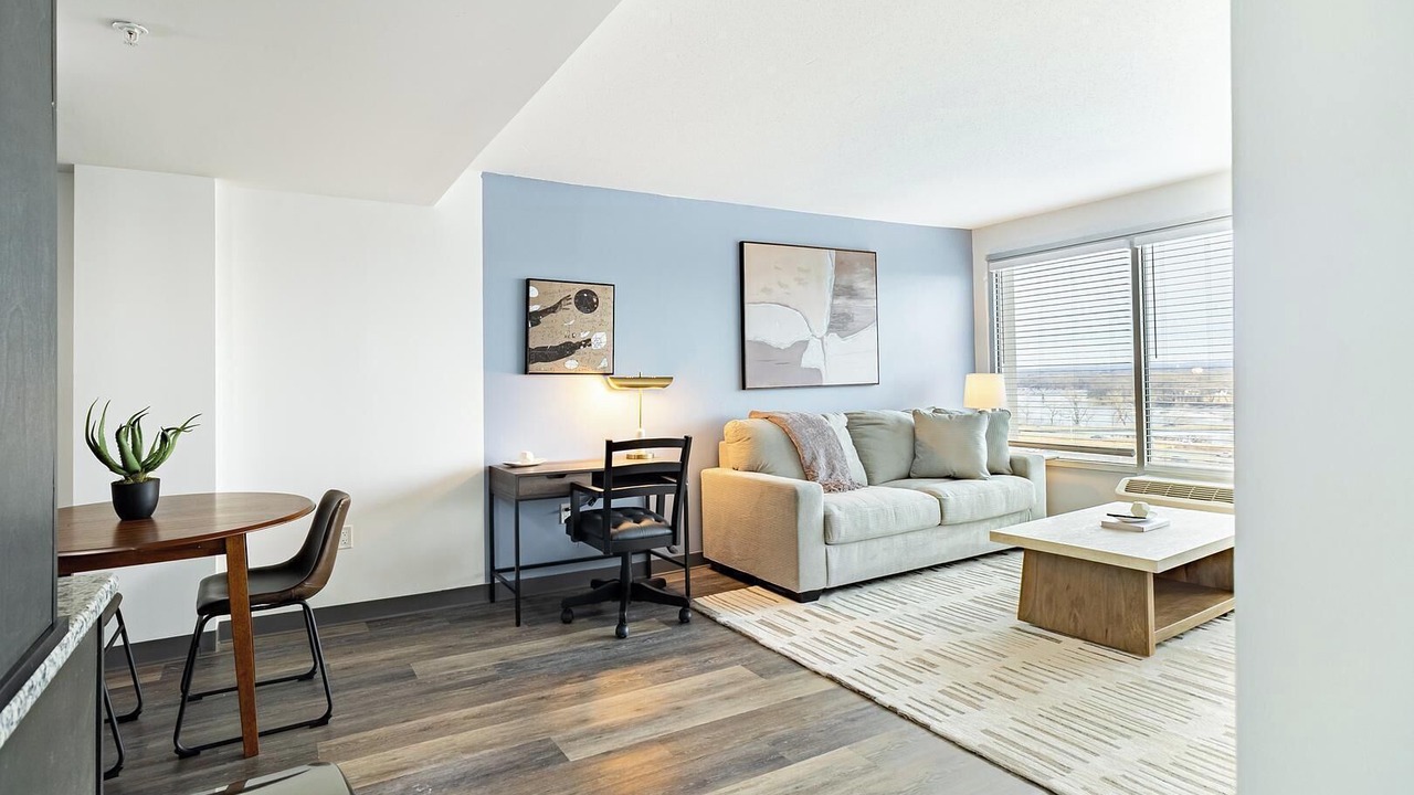 Photo of Livingroom in Downtown Hartford