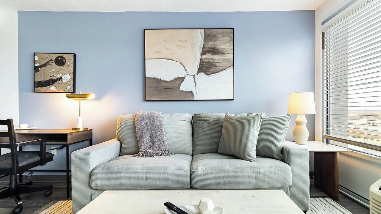 Photo of Livingroom in Downtown Hartford