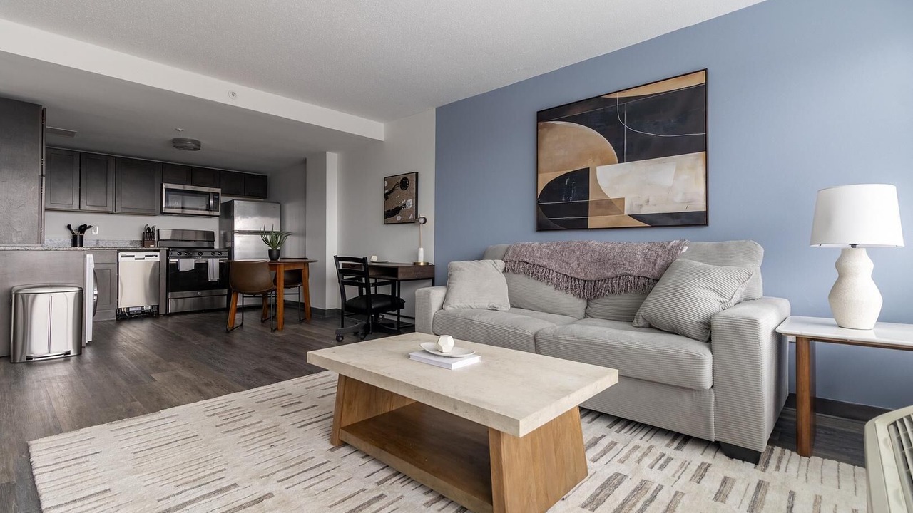 Photo of Livingroom in Downtown Hartford