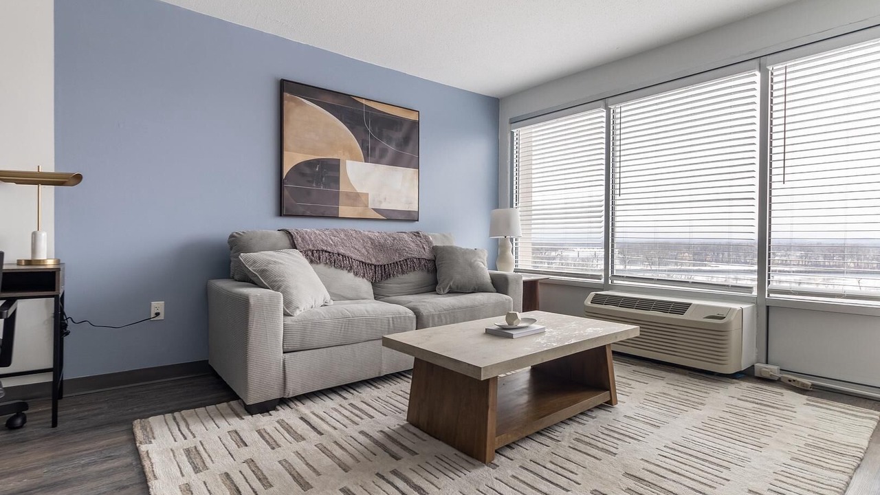 Photo of Livingroom in Downtown Hartford
