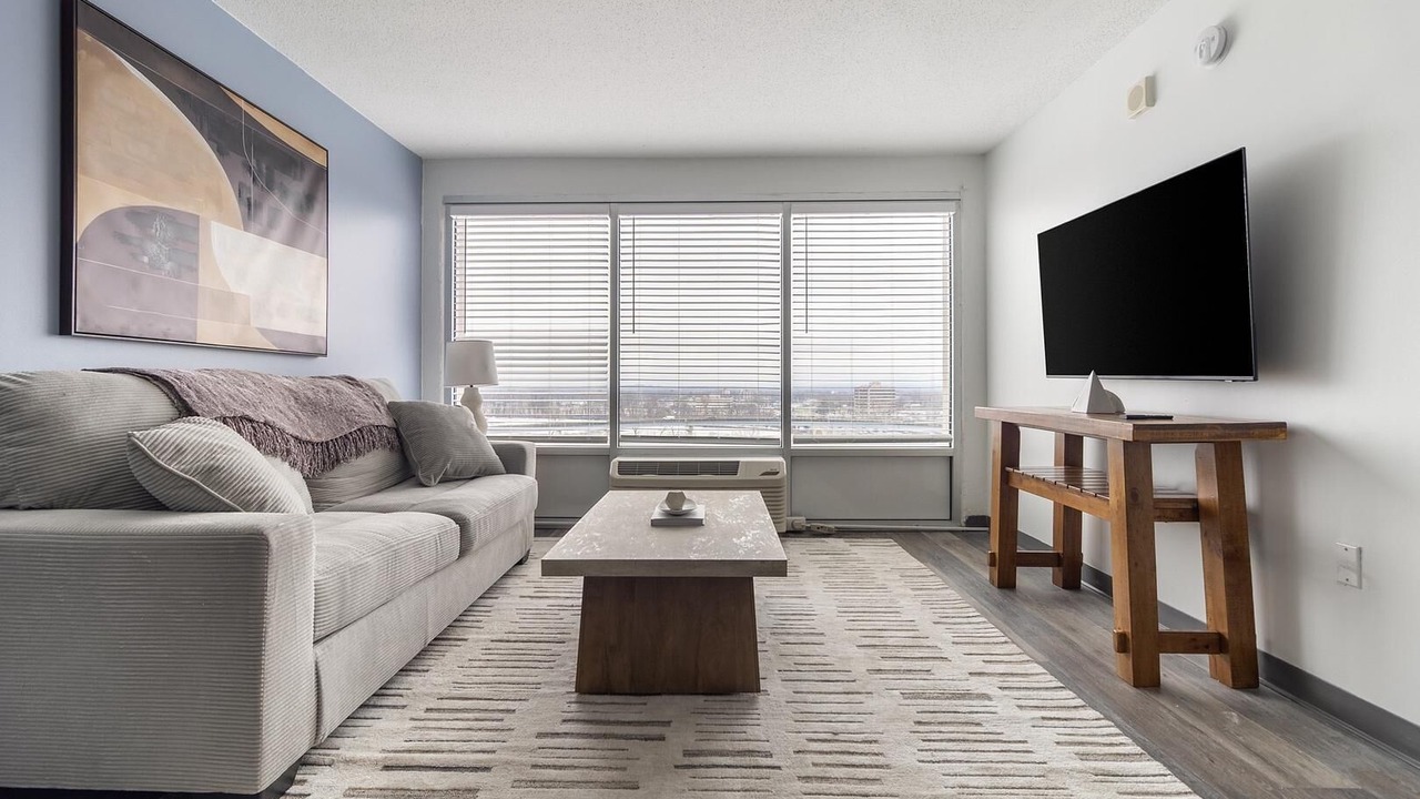 Photo of Livingroom in Downtown Hartford