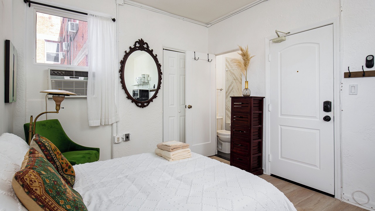 Photo of Bedroom in Westlake