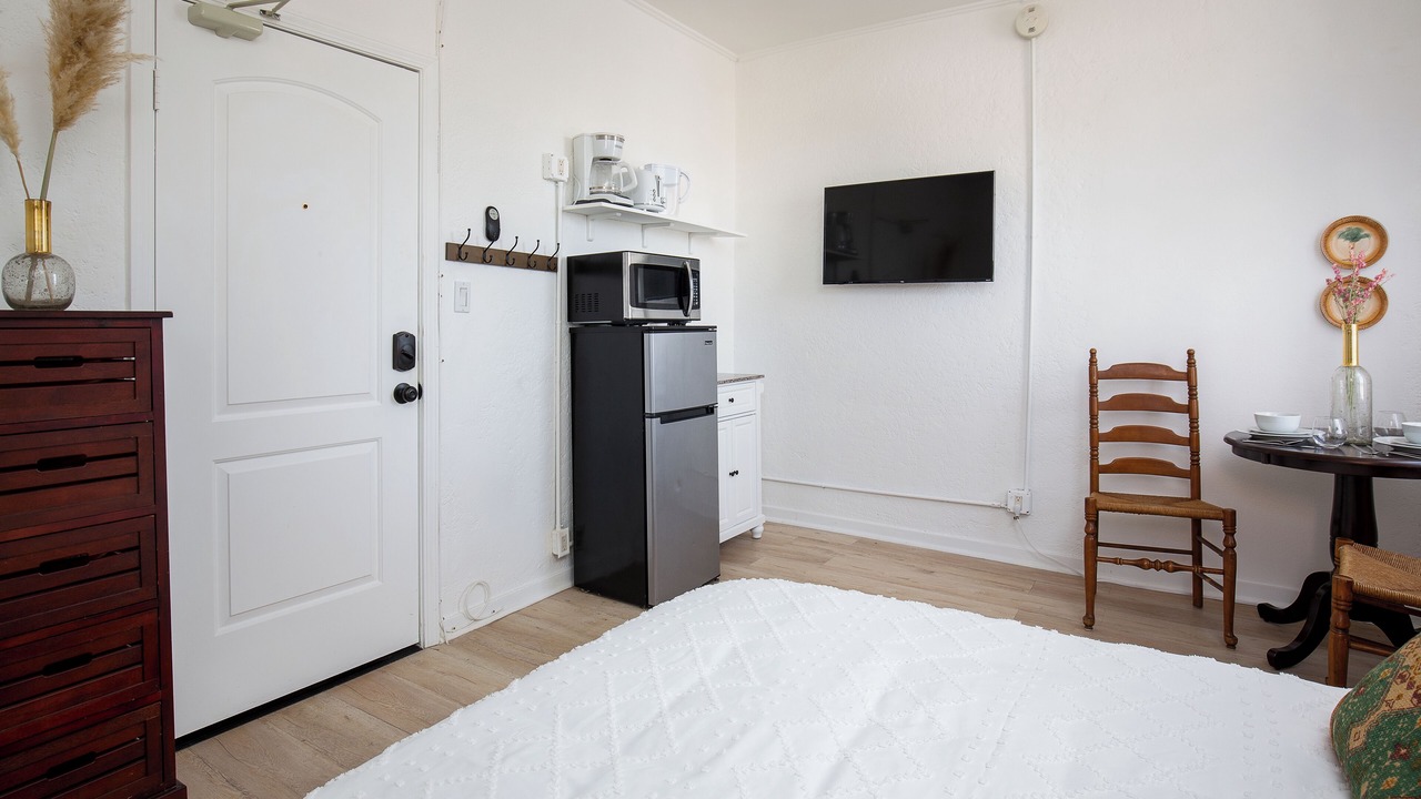 Photo of Bedroom in Westlake