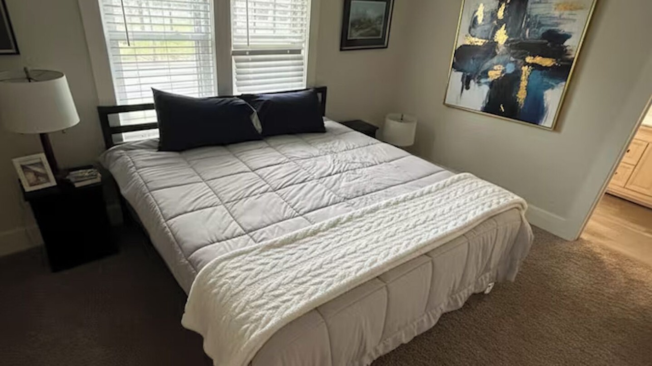 Photo of Bedroom in Rockcreek Lexington Road