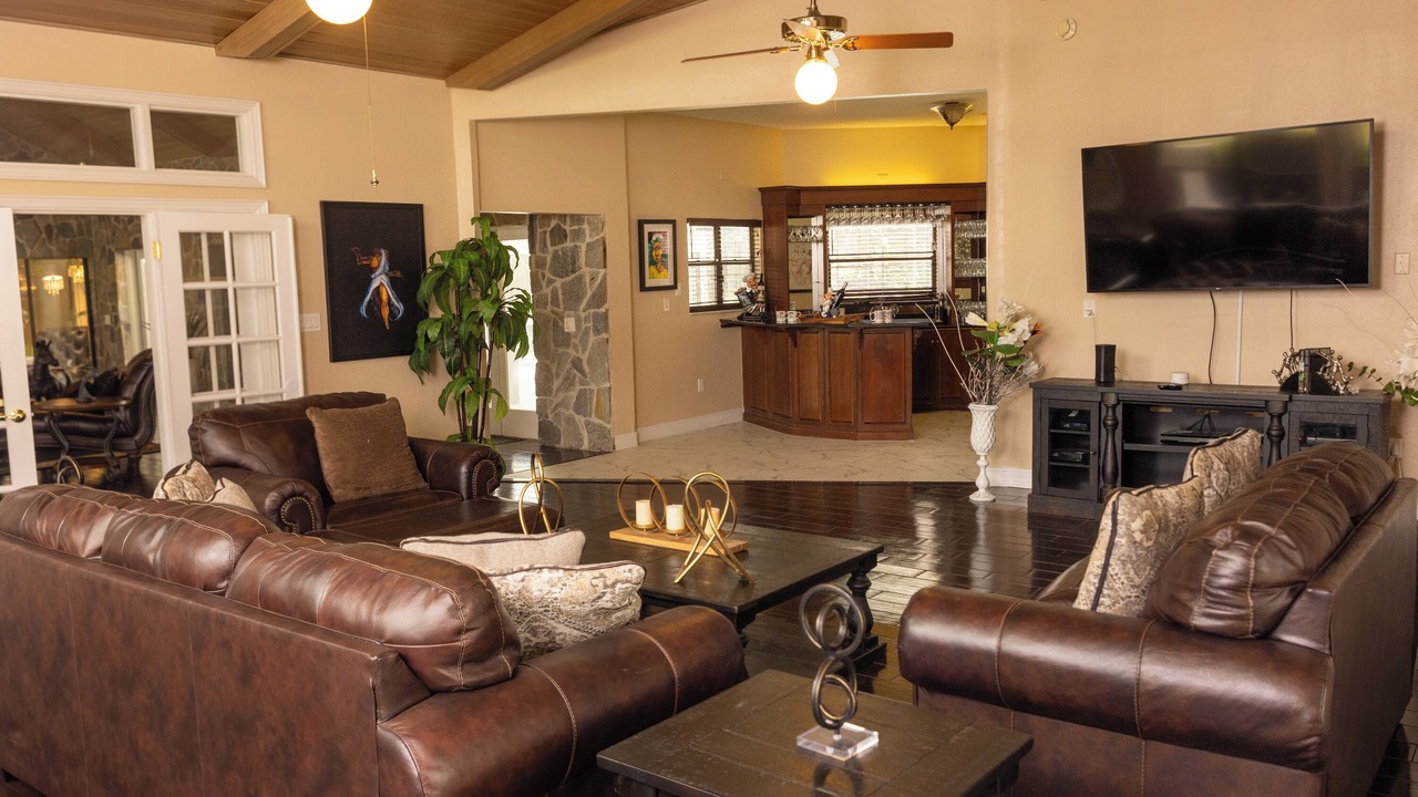 Photo of Livingroom in Fairvilla