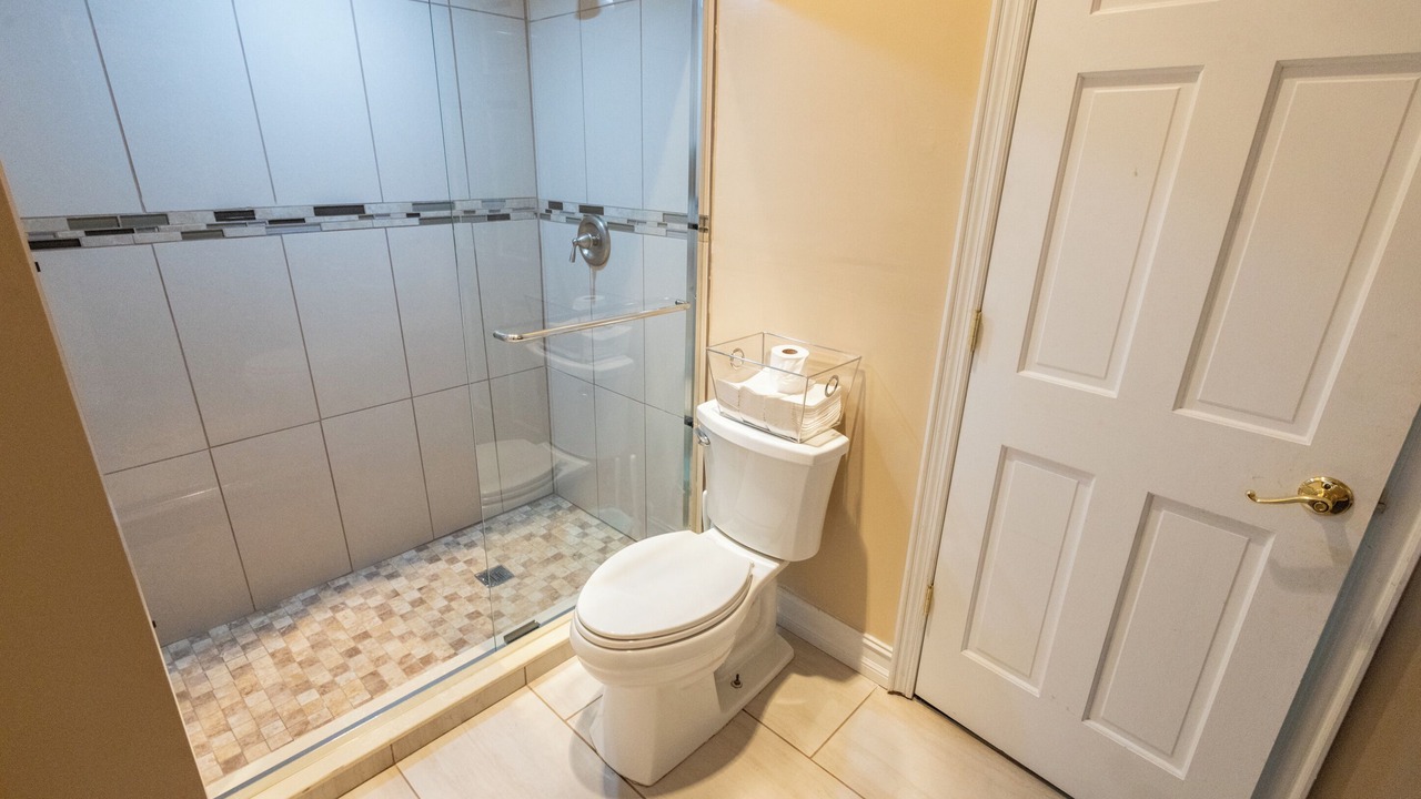 Photo of Bathroom in Fairvilla